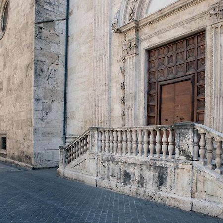Porta Della Musa Асколи Пичено Екстериор снимка